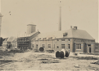 3607 economiegebouw; schoorsteen; ketelhuis, circa 1922