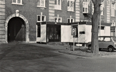 3659 zijvleugel; polikliniek; bijgebouwen, circa 1982