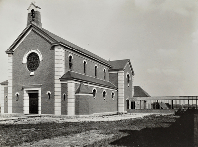 3707 kapel; overdekte gang, 1935