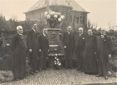 4167 onthulling; plaquette, 1934-12-16
