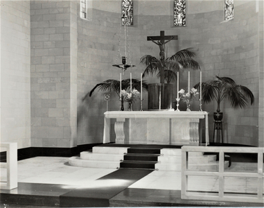 4216 absis; altaar; kapel, circa 1953