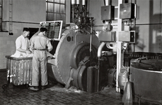 4260 wasmand ; medewerkers; wasserij; ketelhuis, 1953