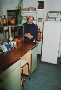 4684 laboratorium, circa 1987