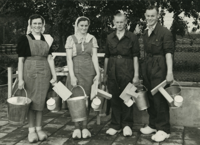 1503 Boerenkleding, 1945-1955