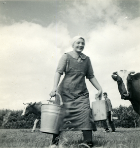 2766 Koeien melken, 1938-1939