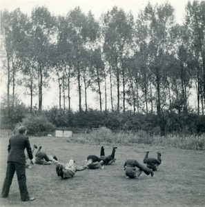 3140 Jonge boeren sporten, 1938-1939