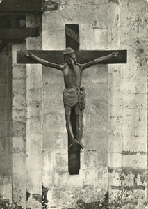 3197 Jezus aan het kruis, 1945-1960