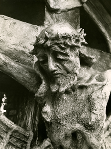 3262 Jezus Christus aan het kruis, 1987