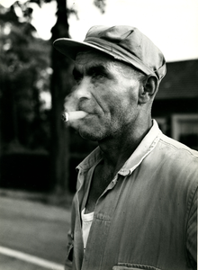 4209 Boer rookt een sigaar, 1960-1980