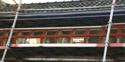  Detail voorgevel met vensters in de steigers Parkweg 128, Groningen 100532