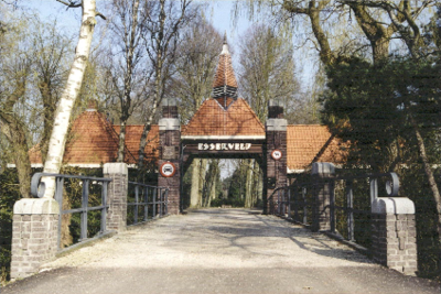  Brug en poortgebouw van begraafplaats Esserveld Esserweg 22, Groningen 100540
