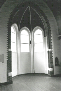  Vensters in voormalige kapel Akerkhof 22, Groningen 100623