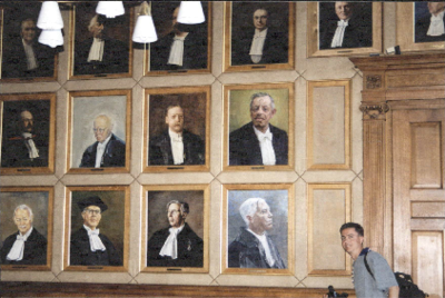  Portretten van professoren in Academiegebouw Broerplein 5, Groningen 100627