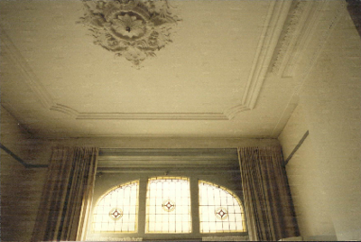  Kamer met glas-in-lood bovenlichten en stucplafond Gedempte Zuiderdiep 45, Groningen 100639