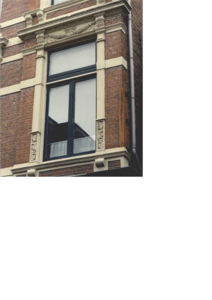  Detail van venster in voorgevel Oude Kijk in 't Jatstraat 38, Groningen 100707