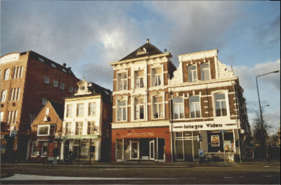  Straatbeeld met voorgevels Aweg 2, 4, 6, 8, 10, Groningen 100842