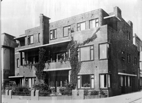  woningcomplex, architect J.A. Boer Korreweg 78, Baliestraat 2, Groningen 100577