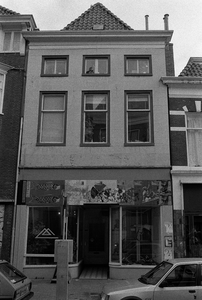  Voorgevel met winkelpui Oude Boteringestraat 53, Groningen 102907