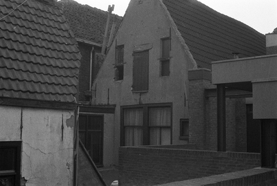  Achtergevel voorhuis met oa twee kloostervensters Gelkingestraat 24, Groningen 102113