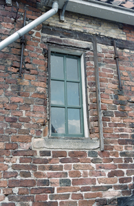  Zes-ruits venster met zandstenen lateien Schoolstraat 3, 5, Groningen 103245