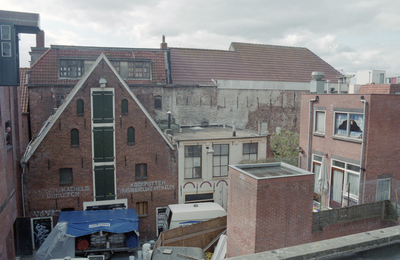  Achter-, voor- en zijgevels rond Donkersgang Oosterstraat 33, Donkersgang 5, 3, Gelkingestraat 46, 42, Groningen ...