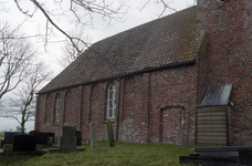  Noordelijke zijgevel van de kerk Oostumerweg 15, Oostum