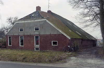  Voor- en zijgevel van boerderij Peizerweg 158, Groningen 101441