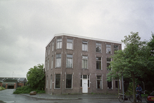  Kantoor en entree van Houthandel Nanninga H.L. Wichersstraat 1/2, Groningen 107203, 109876