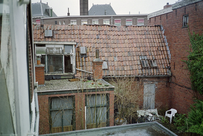  Achterzijde bebouwing met erker en dakvlak met daklichten Jodenkamp 3, 5, Groningen