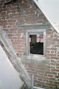  Metselwerk met venstertje met zandstenen lateien Pelsterstraat 19, Groningen 103027