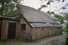  Aanbouw, schuur met rieten dak en voorhuis boerderijtje Euvelgunnerweg 37, Groningen 106930