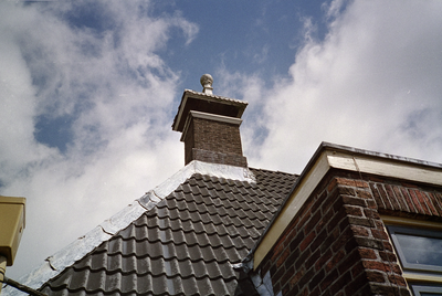  Dak met schoorsteen en schoorsteenkap Grote Markt 36, Groningen 102170