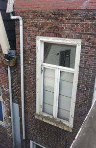  Muurwerk met T-venster Oude Kijk in 't Jatstraat 10, Groningen 100706