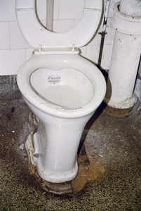  Toiletpot P. Wiardi Groningen Akerkhof 33 Groningen 101733