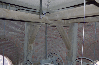  Eikenhouten draagconstructie en betonnen versterking in Martinitoren Martinikerkhof 1, Groningen 102537