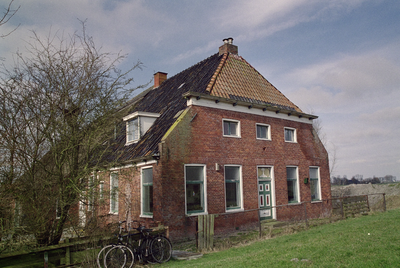  Voor- en zijgevel Oldambtster boerderij Hogeweg 13, Dorkwerd, Groningen 106323