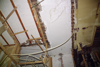  Aftekening verwijderde wanden in stuc van plafond Herestraat 9, 11, Groningen 102269, 102270