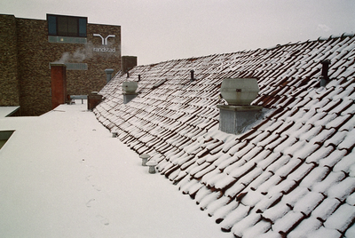  Zuidelijke dakhelling met sneeuw Gedempte Zuiderdiep 8, 10, Groningen 102047