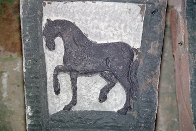 Losse zandstenen gevelsteen met paard Beijumerweg 19, Groningen 103728