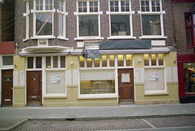  Winkelpui met glas-in-lood bovenlichten Nieuweweg 34, Groningen 103943