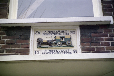  Herplaatste gevelsteen met paard en wagen, 1709 Nieuweweg 34, Groningen 103943