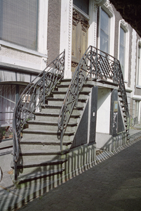  Dubbele bordestrap met gietijzeren hekken Hereweg 5, Groningen 101067