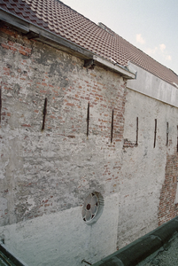  Muur met muurankers en rondvenster Gelkingestraat 46, Groningen 106305