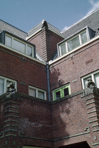  Gevel met ornamenten van De Faun Gedempte Zuiderdiep 31, Herestraat 83, Groningen 102289