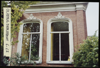  detail gevel, venster ornamenten Oliemuldersstraat 6, Groningen 101364