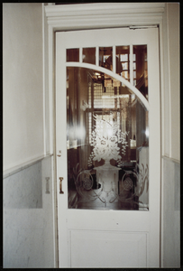  deur met figuratief geslepen glaswerk, lambrisering natuursteen Westersingel 37, Groningen 101639