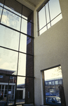  Detail gevel met gezandstraald raam met voorstelling Paradijsvogelstraat 11, Groningen 104406
