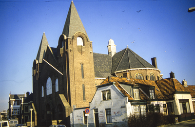  Noorderkerk en éénlaagse woningen Akkerstraat 28, 30, Noorderbuitensingel 22, Groningen 100830, 104140