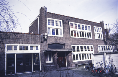  Voorgevel van voormalige gereformeerde kleuterschool Zwarteweg 19, Groningen 101700, 107323