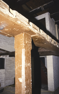  Onderslagconstructie van verwijderde baksteenvloer Peperstraat 14, Groningen 103069